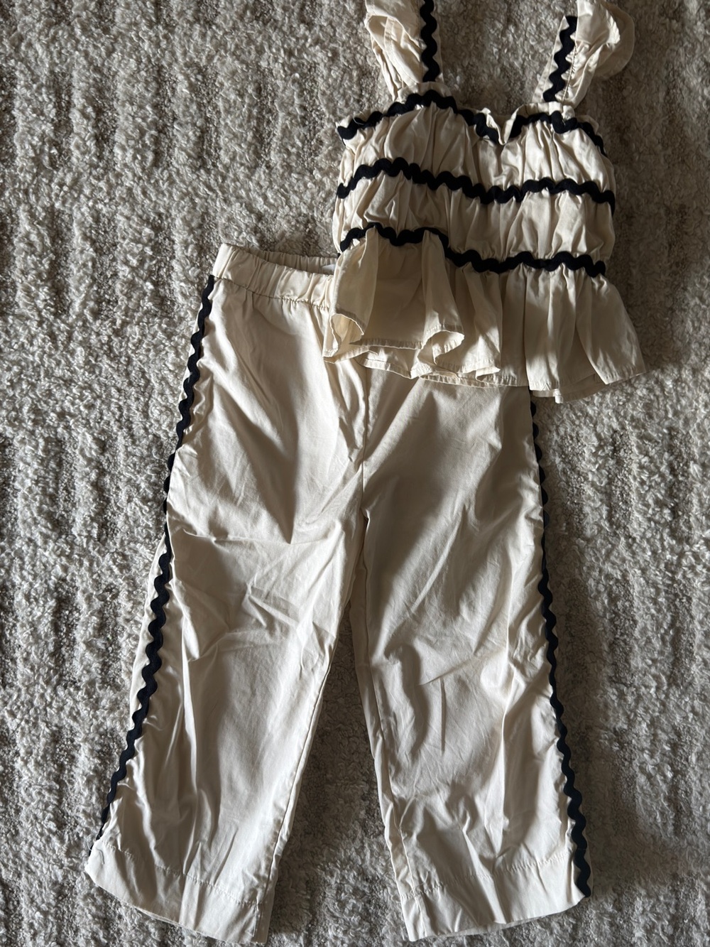 NWOT Girl’s Two Piece Matching Set